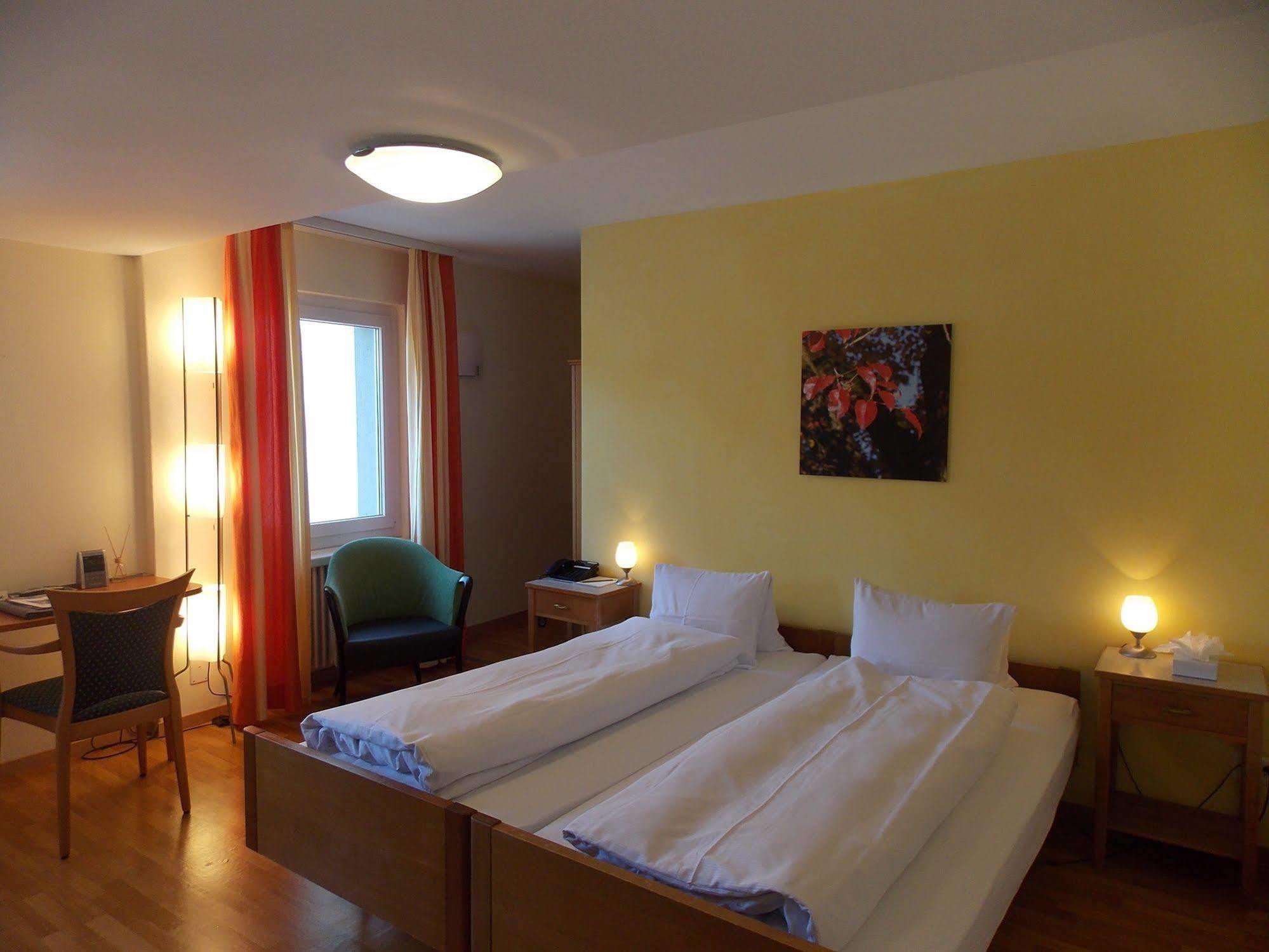 Hotel Restaurant Eichberg Seengen ภายนอก รูปภาพ