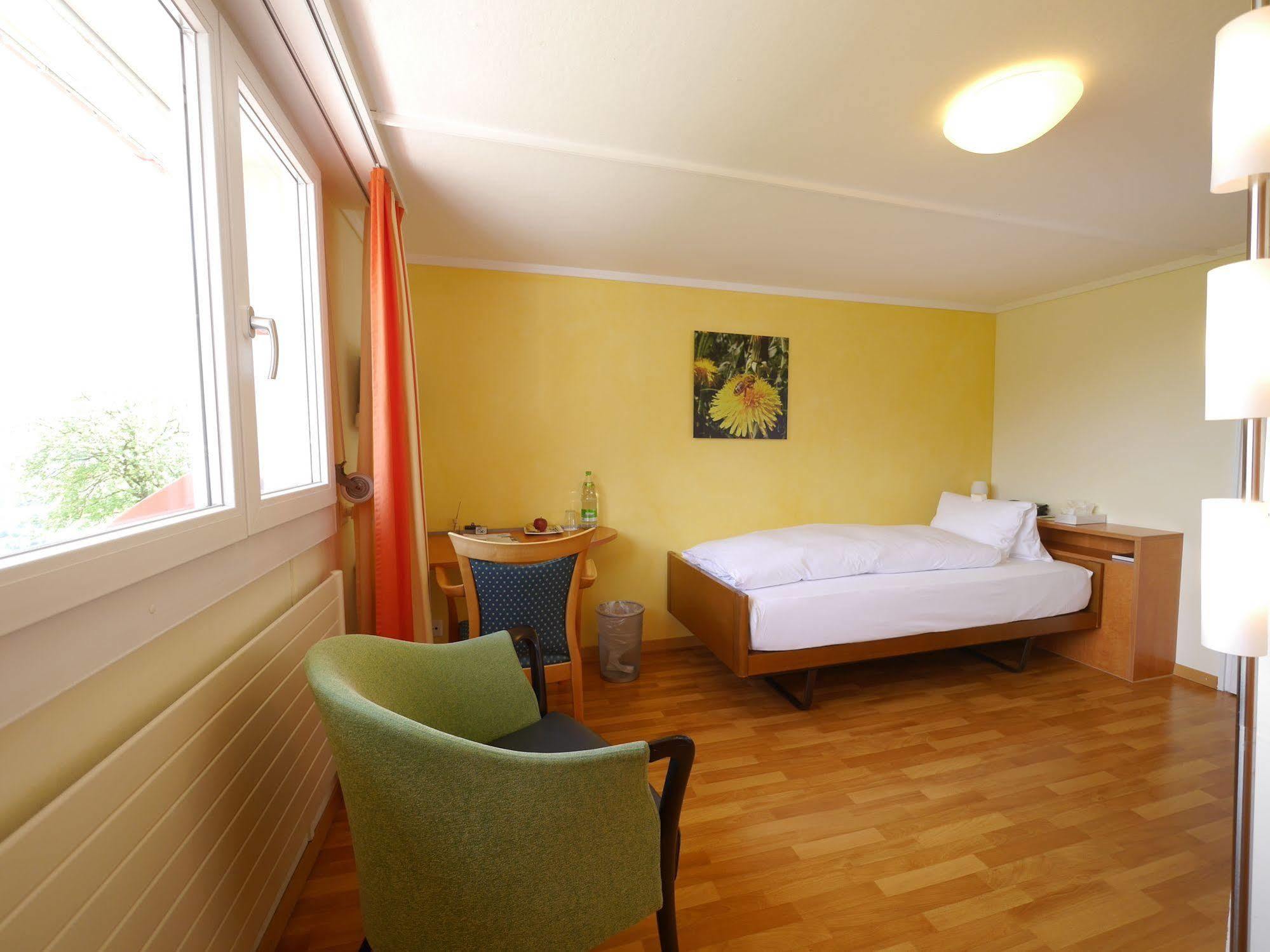 Hotel Restaurant Eichberg Seengen ภายนอก รูปภาพ